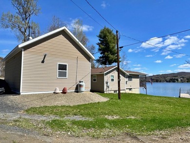 This beautiful waterfront home on Eagle Lake offers everything - photo 3
