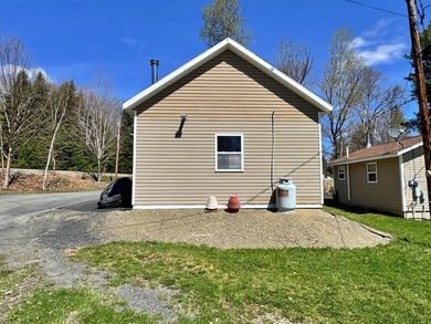 This beautiful waterfront home on Eagle Lake offers everything - photo 4