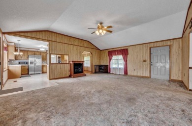 Welcome to this exceptionally well-maintained 3-bedroom, 2-bath - photo 6