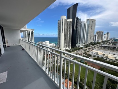 SUNNY ISLES 2/2 APARTMENT. SUNRISES FROM 22 FLOOR BALCONY WITH