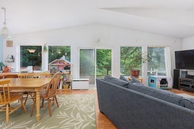 Tucked into the peaceful coastal foothills of Tidewater, this - photo 10