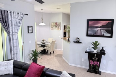 Beautiful 4-Bedroom/3 Bath and Den Home on a Private Lot - - photo 11