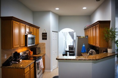 Beautiful 4-Bedroom/3 Bath and Den Home on a Private Lot - - photo 15