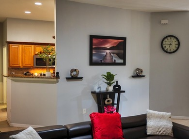 Beautiful 4-Bedroom/3 Bath and Den Home on a Private Lot - - photo 16
