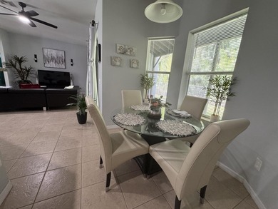 Beautiful 4-Bedroom/3 Bath and Den Home on a Private Lot - - photo 19