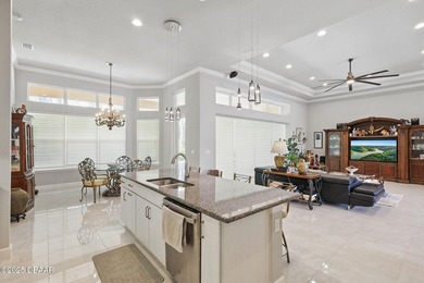 Step into refined elegance with this stunning 5-bedroom, 4 - photo 20