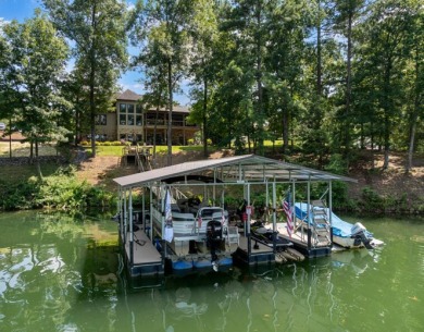 Smith Lake - Custom-built home with 5 beds, 4 baths + bunk room - photo 2