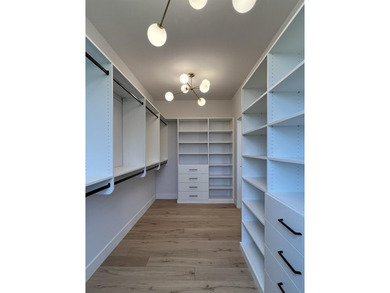 Step into this sunlight-filled home with Amish made built-ins - photo 23