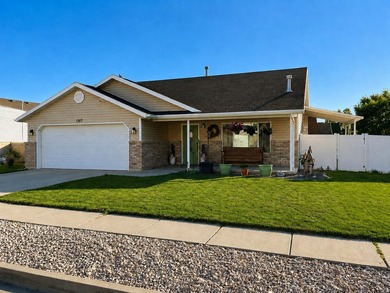 PRICE REDUCTION! Welcome home to this charming single-level - photo 24