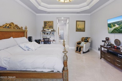 Step into refined elegance with this stunning 5-bedroom, 4 - photo 27
