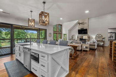 Smith Lake - Custom-built home with 5 beds, 4 baths + bunk room - photo 8
