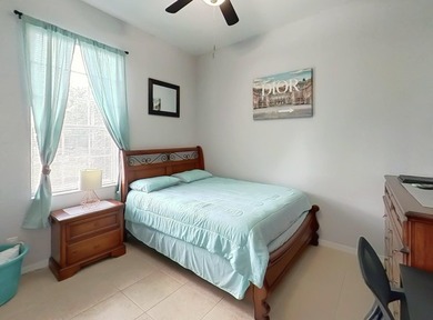 Beautiful 4-Bedroom/3 Bath and Den Home on a Private Lot - - photo 30