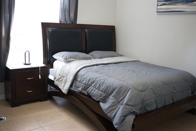 Beautiful 4-Bedroom/3 Bath and Den Home on a Private Lot - - photo 35