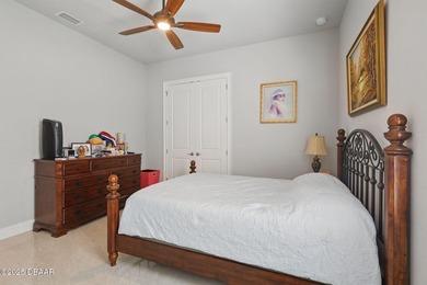 Step into refined elegance with this stunning 5-bedroom, 4 - photo 38