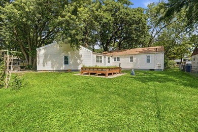 Charming Venetian Village Ranch on Double Lot- Welcome to this - photo 15