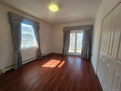 North Flushing Custom Built year 2008 luxury brick house, Large - photo 17