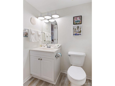 *Your Turnkey Oasis Awaits! Discover The Cove Condominium in - photo 22
