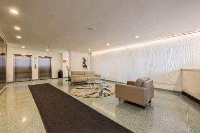 Welcome to the stunning Valerie Arms Building, located in the - photo 23
