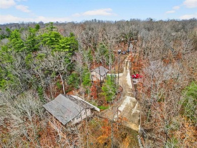 Welcome to an extraordinary lakefront retreat at Lake Malone - photo 3