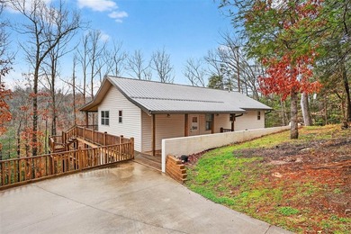 Welcome to an extraordinary lakefront retreat at Lake Malone - photo 5