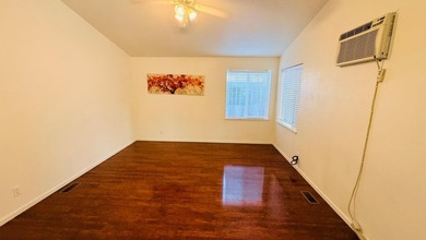 Well-maintained and spacious 1996 manufactured home located in - photo 22