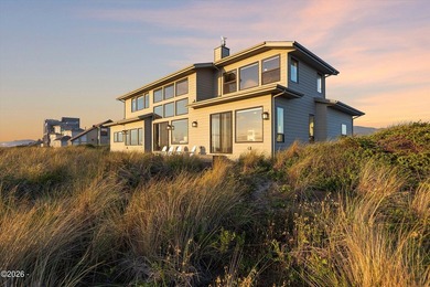 Perched at the edge of the Pacific within the exclusive gated - photo 4