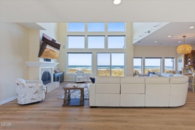 Perched at the edge of the Pacific within the exclusive gated - photo 5