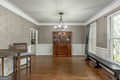 Classic brick home in one of the area's most sought-after - photo 7