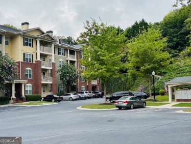 Great location, New Paint and fixtures! With over 20 restaurants