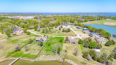 Great opportunity to own a beautiful waterfront homesite - photo 23