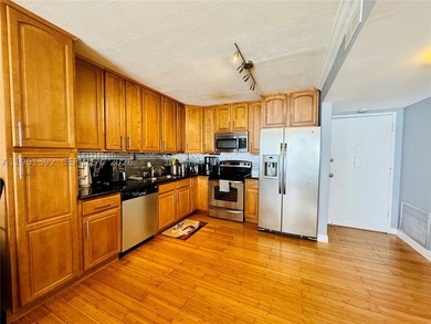 Spacious & Cozy 1BR/1.5BA Fully Furnished WATERFRONT CONDO with - photo 6