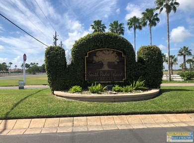 Welcome to coastal living at its best! This charming 3-bedroom - photo 37