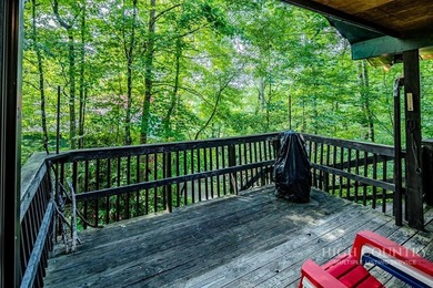 This charming mountain cottage offers comfortable four-season - photo 6
