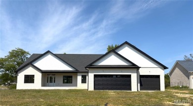 Lake Home For Sale in O'Fallon, Illinois