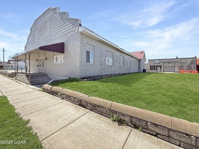 Prime opportunity in the heart of downtown Joplin! This 5,600 sq