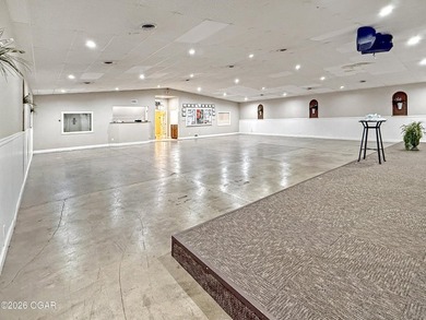 Prime opportunity in the heart of downtown Joplin! This 5,600 sq