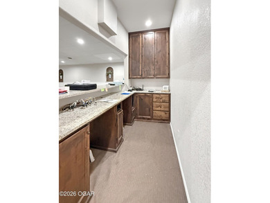 Prime opportunity in the heart of downtown Joplin! This 5,600 sq