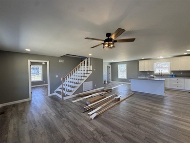 Brand new construction just minutes from Barren River Lake. This - photo 3