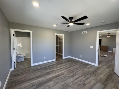 Brand new construction just minutes from Barren River Lake. This - photo 9