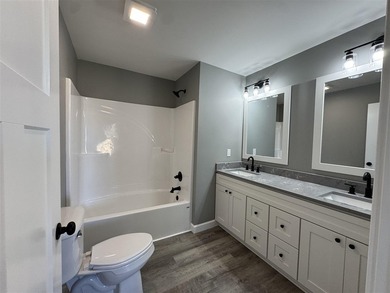 Brand new construction just minutes from Barren River Lake. This - photo 10