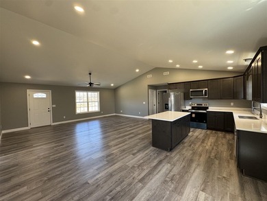 Brand new construction just minutes from Barren River Lake. This - photo 3
