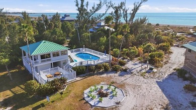 Highly sought-after direct bayfront residence, beautifully - photo 45