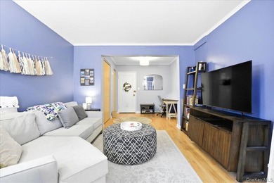 Welcome to this spacious and sun-filled Junior 1/One-Bedroom - photo 5