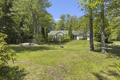 Tucked away in a private, off-the-road setting, this beautifully - photo 46