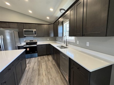 Brand new construction just minutes from Barren River Lake. This - photo 6