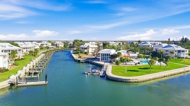 Highly sought-after direct bayfront residence, beautifully - photo 48