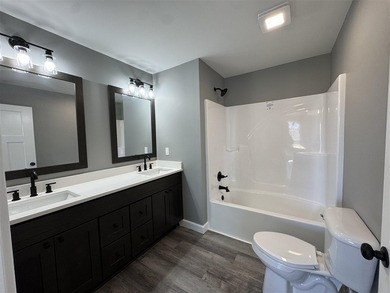 Brand new construction just minutes from Barren River Lake. This - photo 10