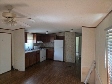 Come buy your 1st investment property! Or occupy...could be - photo 2