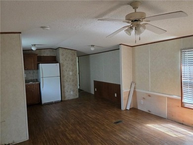 Come buy your 1st investment property! Or occupy...could be - photo 3
