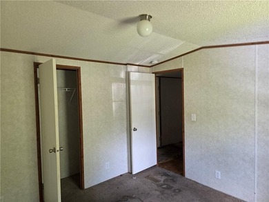 Come buy your 1st investment property! Or occupy...could be - photo 6